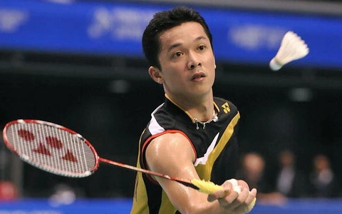 Taufik Hidayat có pha đánh cầu tinh tế