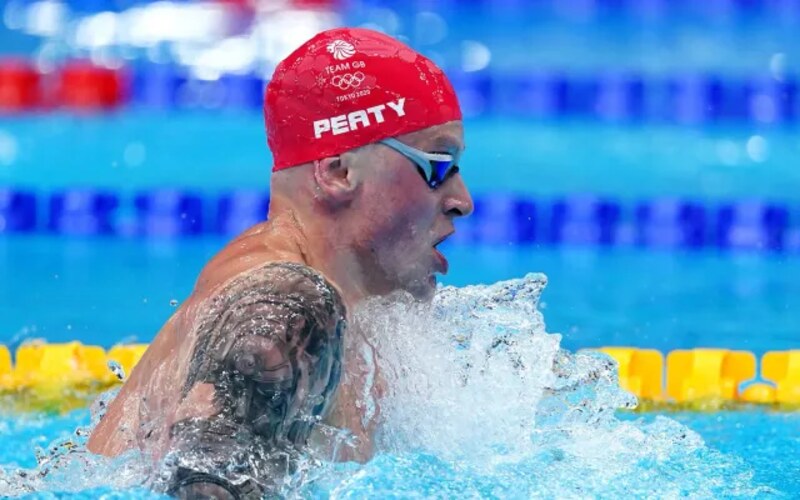 Adam Peaty thi đấu với kỹ năng điêu luyện