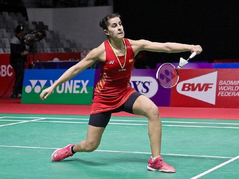 Carolina Marín tung cú đánh uy lực