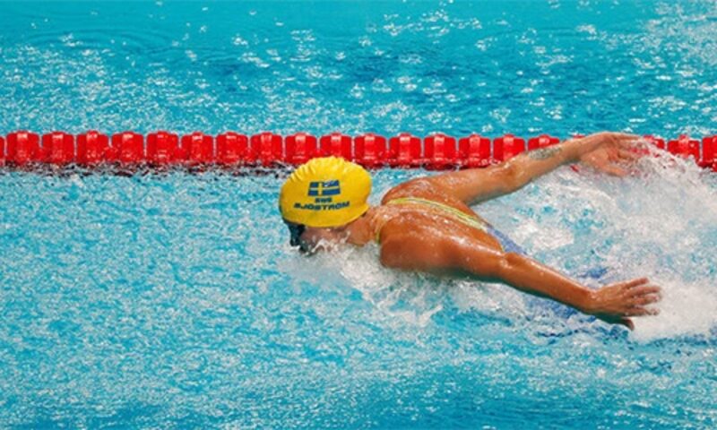 Hình ảnh Adam Peaty nỗ lực thi đấu