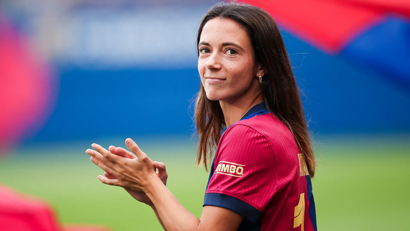 Aitana Bonmatí bắt đầu sự nghiệp bóng đá tại CD Ribes và CF Cubelles