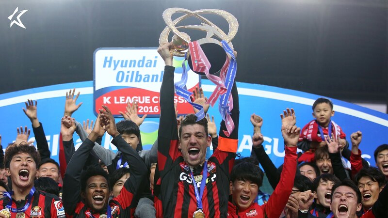 FC Seoul ăn mừng bàn thắng trong trận đấu tại K League