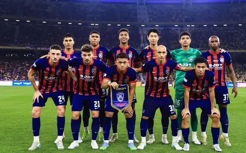 JDT ăn mừng chức vô địch thứ 10