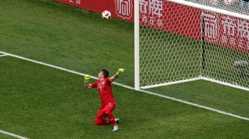 Pha cứu thua đỉnh cao của Fernando Muslera