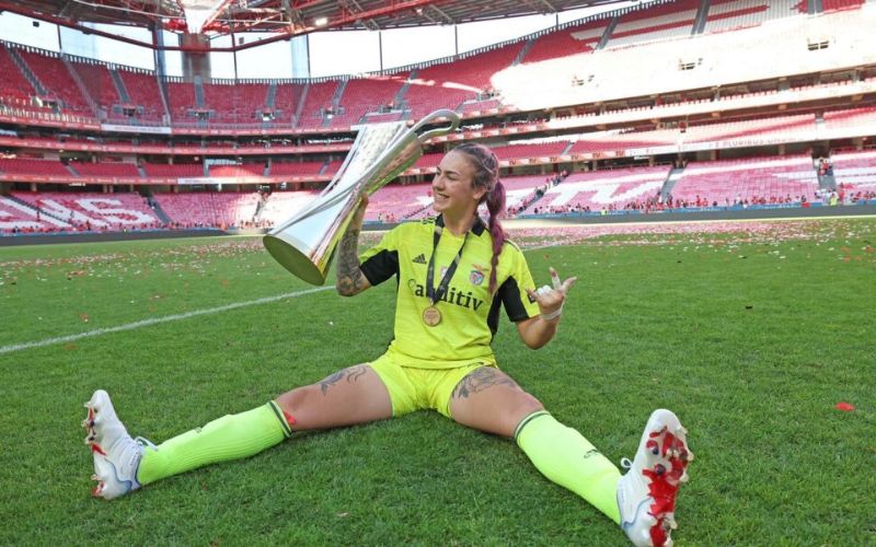 katelin-talbert-la-nguon-dong-luc-cho-nhieu-cau-thu-tre