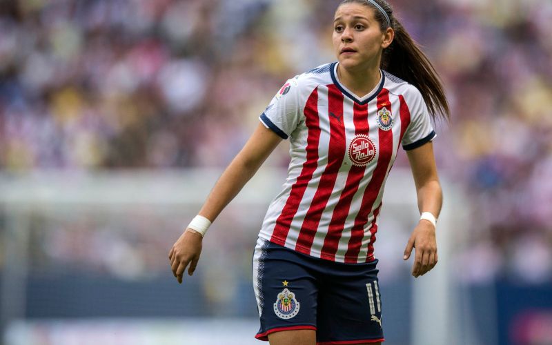 Norma Palafox nổi bật với khả năng bứt tốc