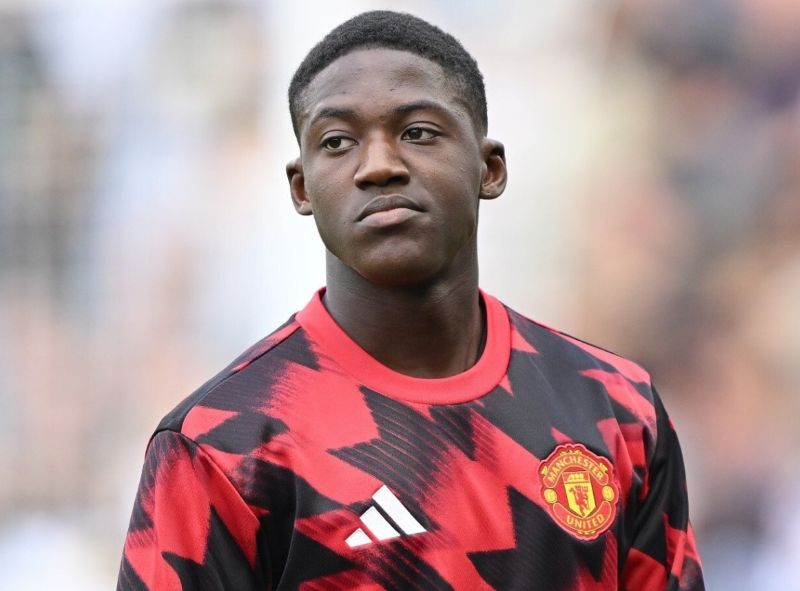 Anh sở hữu kỹ thuật cá nhân mượt mà cùng khả năng kiểm soát tuyến giữa ấn tượng