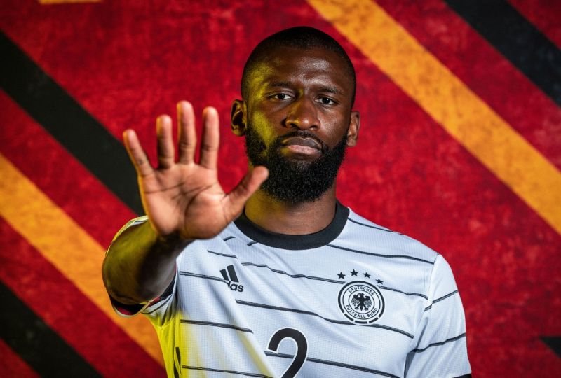 Rüdiger được mệnh danh là “trung vệ thép” nhờ khả năng tranh chấp quyết liệt