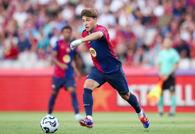 Anh gây ấn tượng với lối chơi kỹ thuật, tầm nhìn chiến thuật và phong thái tự tin trên sân cỏ