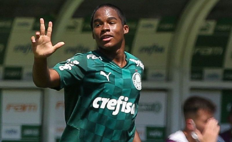 Anh từng tỏa sáng rực rỡ trong màu áo Palmeiras, ghi dấu ấn ngay từ tuổi thiếu niên